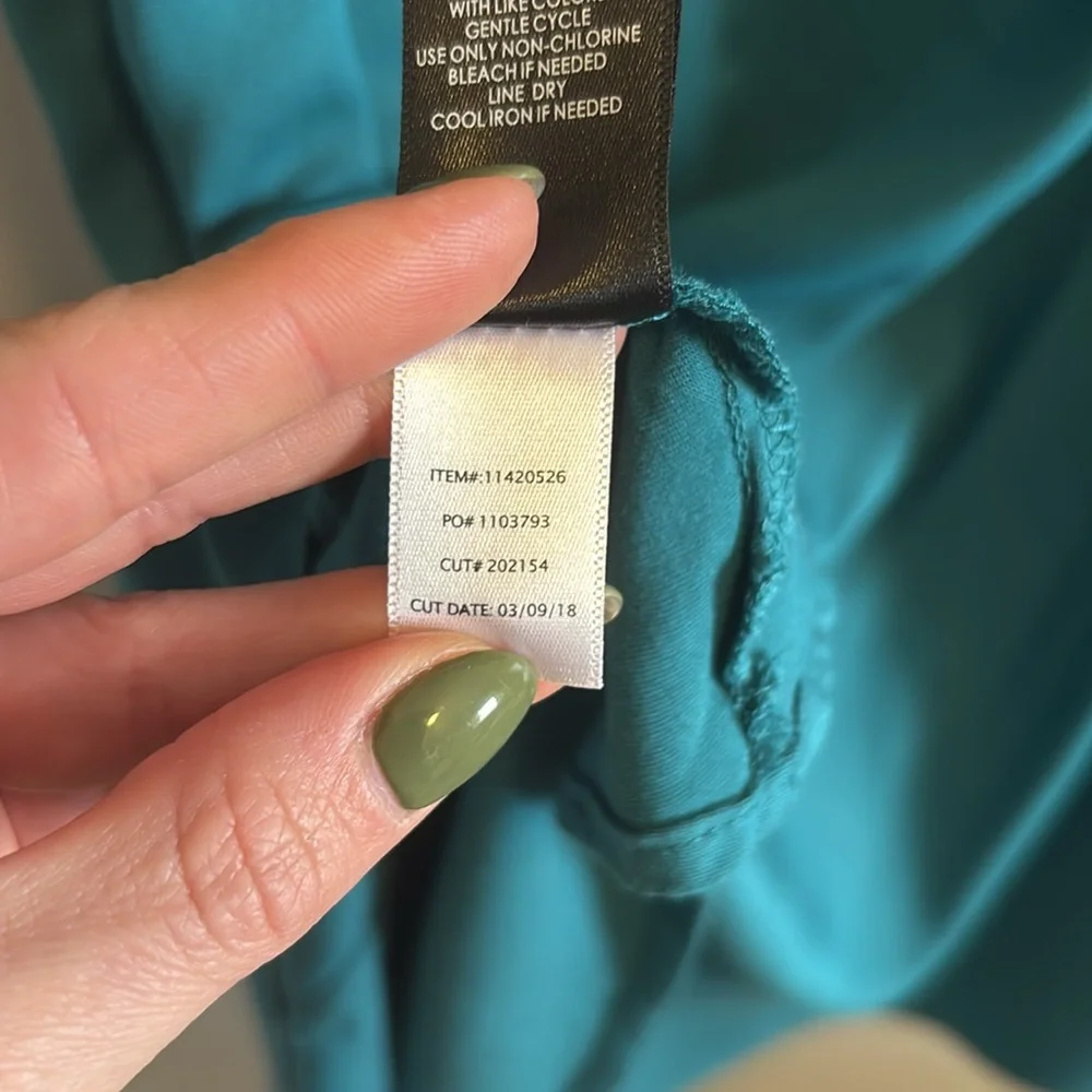 Torrid Mini Challis Turquoise Cold Shoulder Handkerchief Hem Dress, Size 1x - Picture 9 of 10